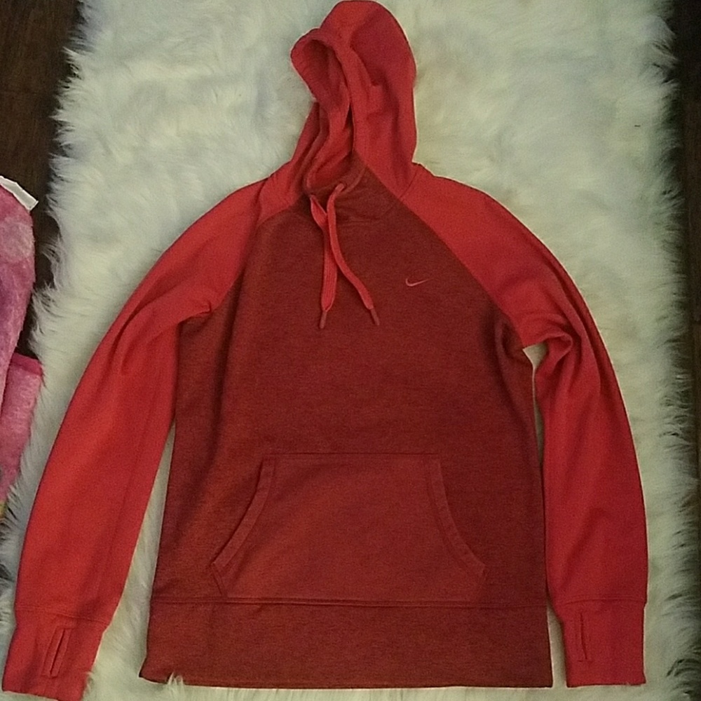 Nike therma-fit sweater